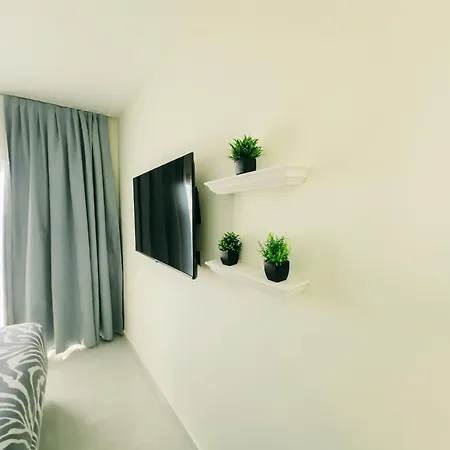 Luxury 2 Bedroom Apartment In Caesar Resort *